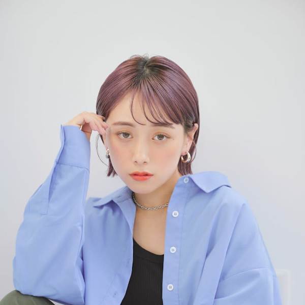 イヤリングカット切りっぱなしボブ
