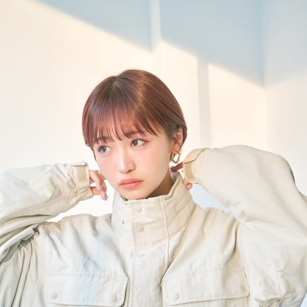 耳掛け丸みショート