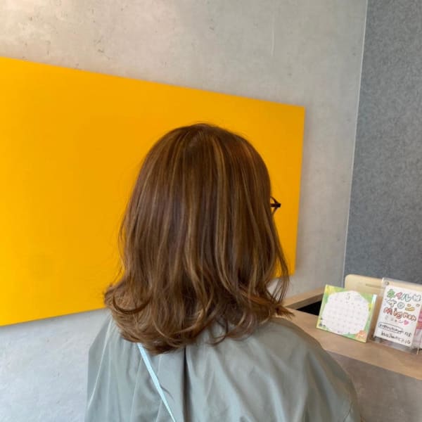 小顔カットくびレイヤーエモージュ大人可愛い