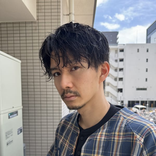 メンズスパイラルパーマ/ナチュラルブラウンカラー/ツーブロ