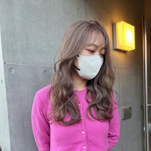 ミルクティーベージュ　グレージュ　ピンクベージュ　ピンク