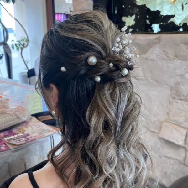 お呼ばれハーフアップ|alpina 菅谷店