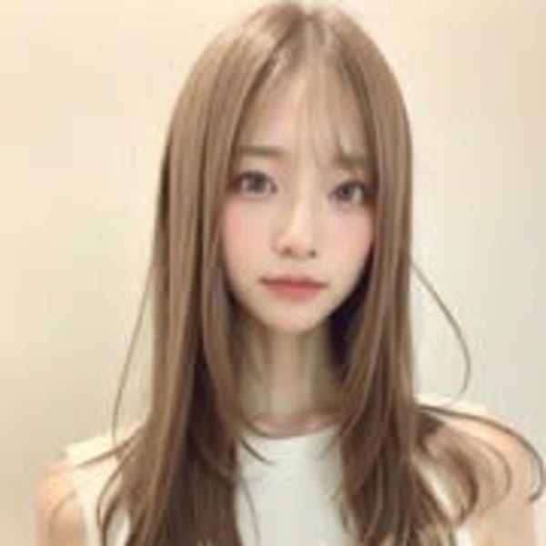 くびレイヤーエモージュカールセミディシアーカラー姫カット|QUEEN by noism