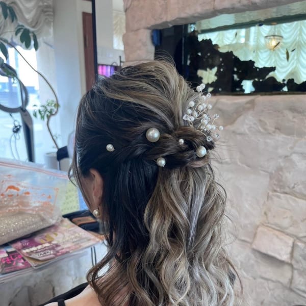 お呼ばれハーフアップ|alpina 亀里店