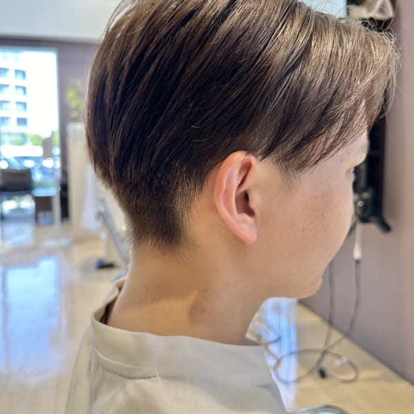 刈り上げショート|YEAST