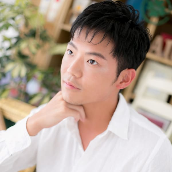 刈り上げ＆ツーブロックのウェットショート　アッシュブラック