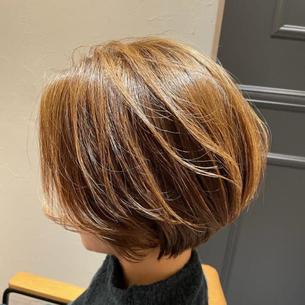 女性らしいハンサムショート