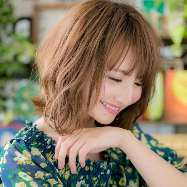 くせ毛風無造作カール♪小顔ゆるふわミディ　ことりベージュ