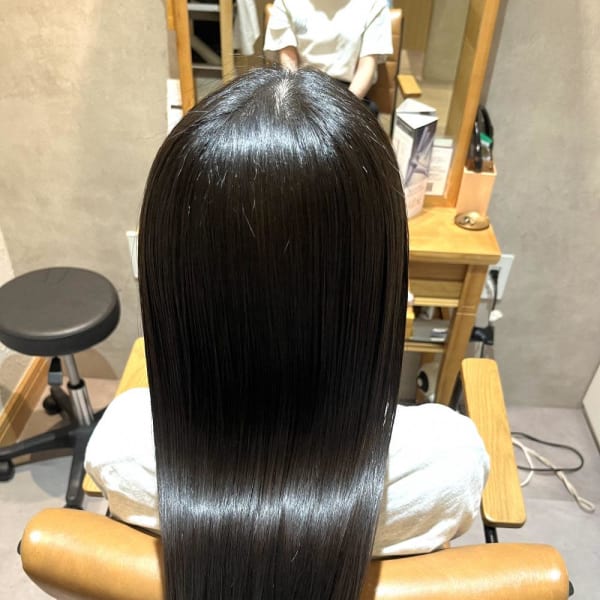 ツヤツヤ縮毛矯正