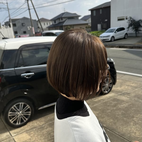 ショートボブ
