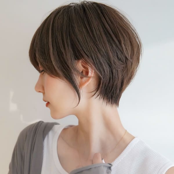 大人ショートボブ丸みショートカットマッシュショート前髪あり