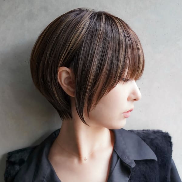 大人ショートボブ丸みショートカットマッシュショート前髪あり