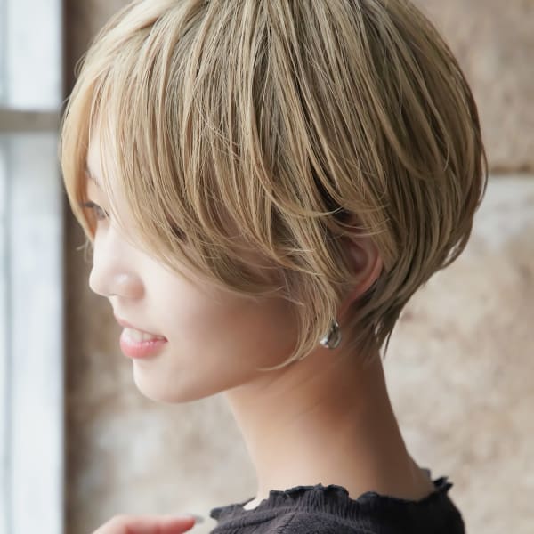 大人ショートボブ丸みショートカットマッシュショート前髪あり