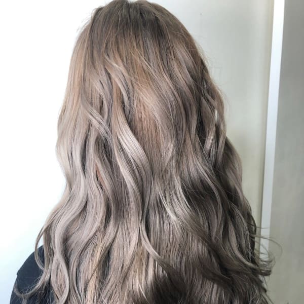 立体感がこなれ感の決め手!ハイライトで外国人風に