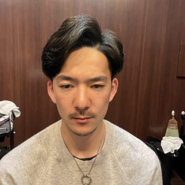 ツーブロックフェード＜理容室＞＜銀座＞＜メンズ＞＜ショート＞ | ヒロ銀座ヘアーサロン 銀座一丁目中央通り店(ヒロギンザヘアーサロンギンザ