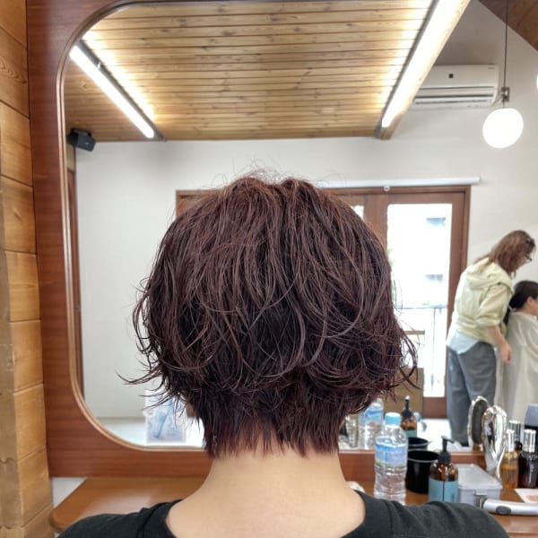 ショートパーマ×ピンクブラウン