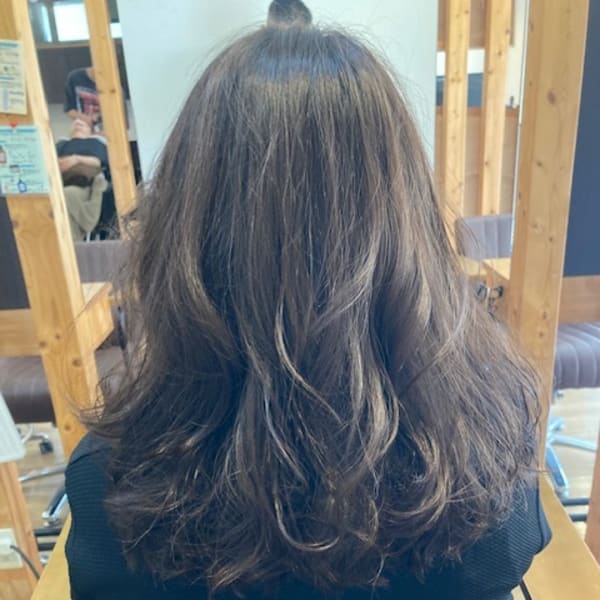 お客様髪質改善データ1354（ラベンダーグレージュ）