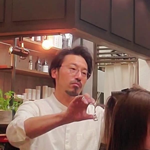 hair make Huprok【ヘアメイク ハプロック】のスタッフ紹介。柿崎 智