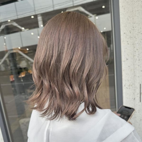 ニュアンスカラー_グレーベージュ_ハイトーンカラー