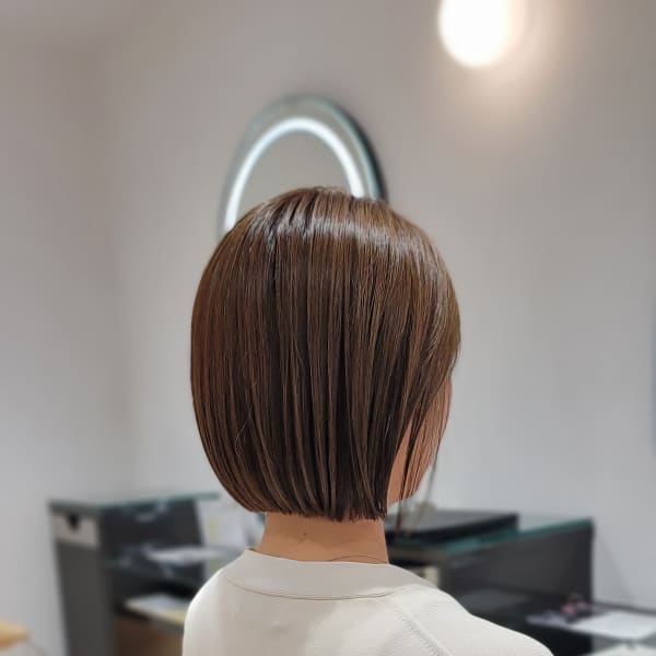 ボブショートでスッキリに！