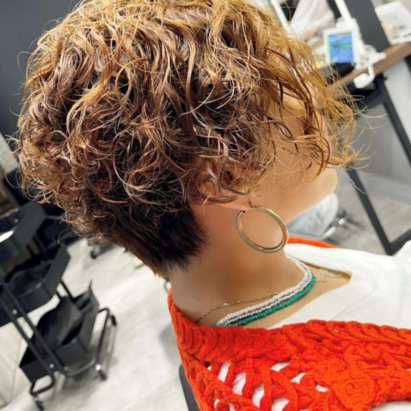 外国人風パーマ/前下がりパーマ/大人女性パーマ