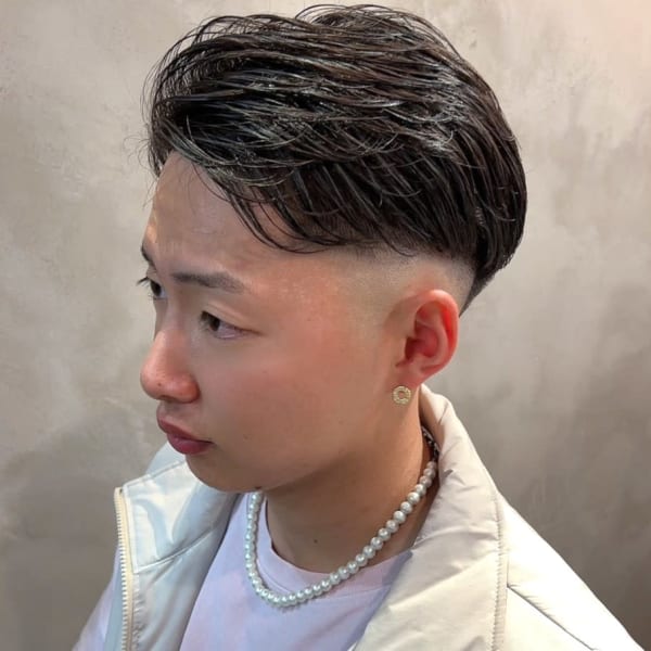 スキンフェード　束感スタイリング　毛流れワンカールパーマ|完全個室 THIS IS BARBER 3rd