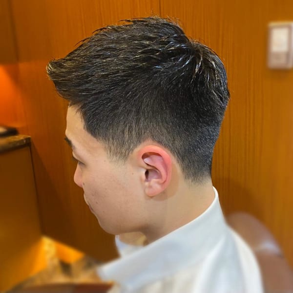 刈り上げ アップバング 理容室