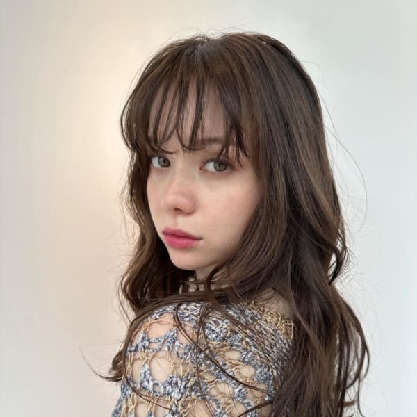 ベージュカラー