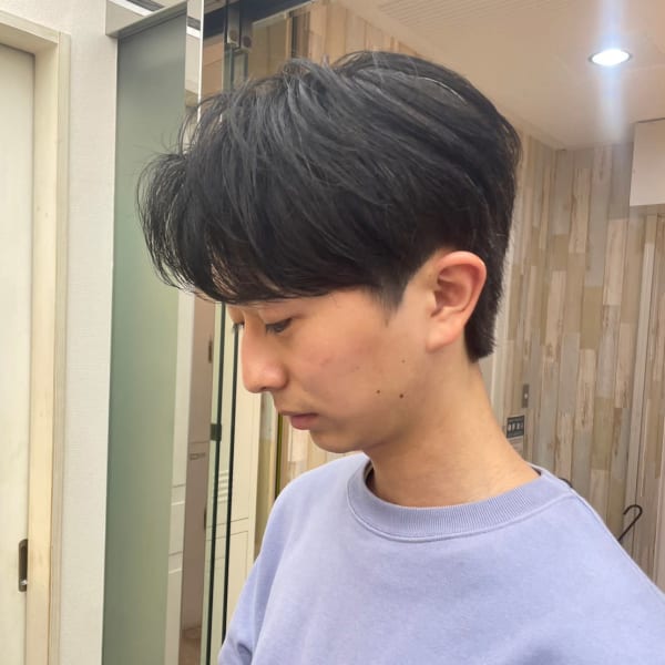 メンズカットハイライトマッシュパーマウルフアッシュブラック|髪質改善トリートメント&ヘッドスパ newi 銀座【ネウィ】