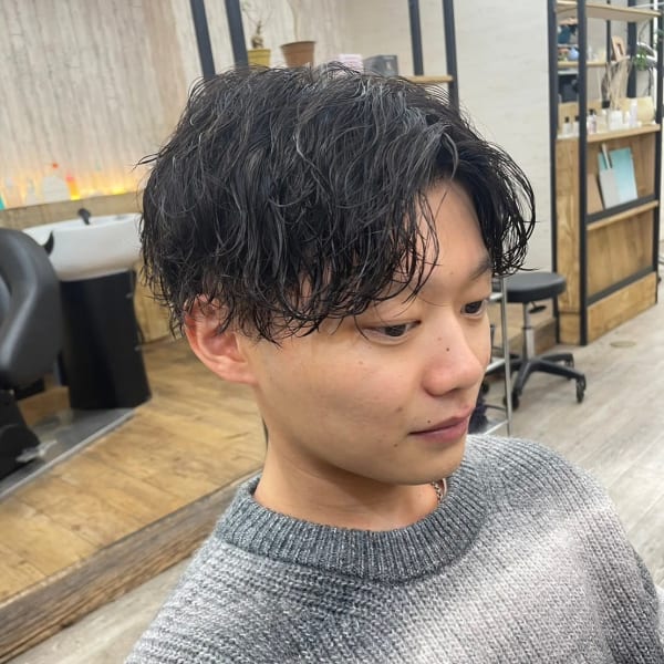ハイライトマッシュパーマイメチェン黒髪メンズカット渋谷|髪質改善トリートメント&ヘッドスパ newi 銀座【ネウィ】