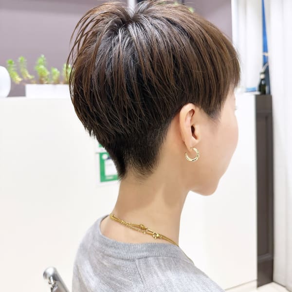 刈り上げショート|YEAST