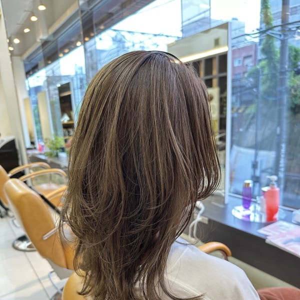 20代30代40代◎顔まわりレイヤーロングウルフ ハイライト