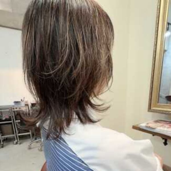 レイヤーカット+ブリーチハイライト