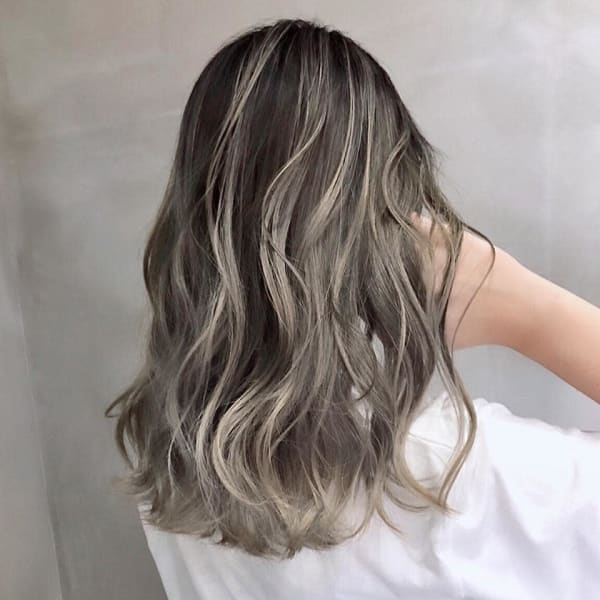 外国人風バレイヤージュ、ハイライトカラー、シャドールーツ