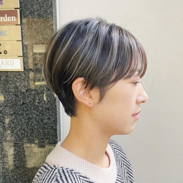 大人ハイライト/ショートヘア/アッシュカラー30代40代