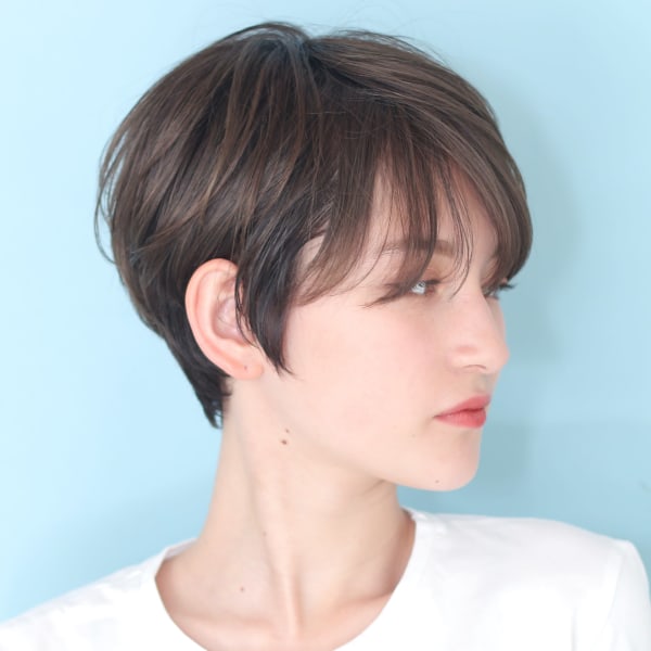 40代デザインカラーオリーブベージュ小顔レイヤーカット