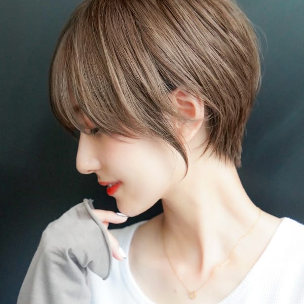 大人ショートボブ丸みショートカットマッシュショート前髪あり