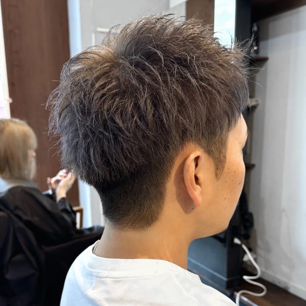 【IRIE 福岡】グレージュ×スパイキーショート