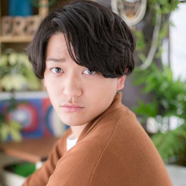 七三サイドグラデーション◎無造作パーマ アッシュブラック|COVER HAIR bliss【カバーヘア ブリス】上尾/上尾西口店