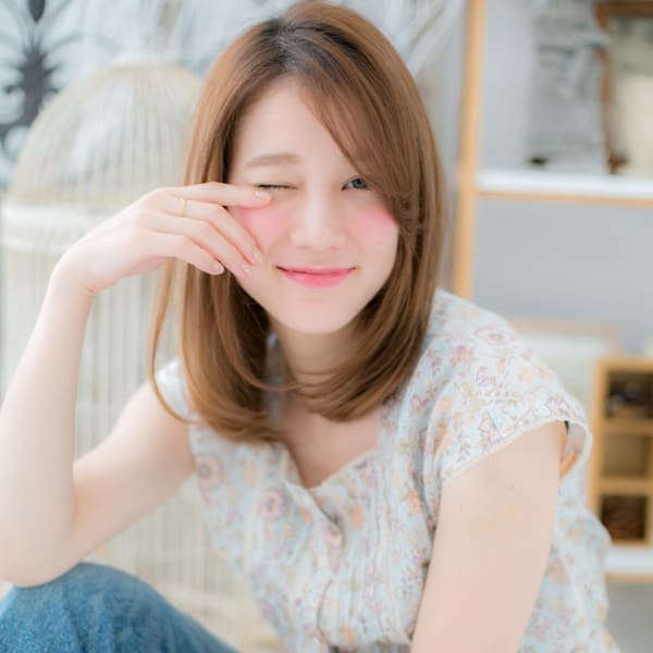 大人可愛いミルクティーカラー小顔ミニボブ ことりベージュ