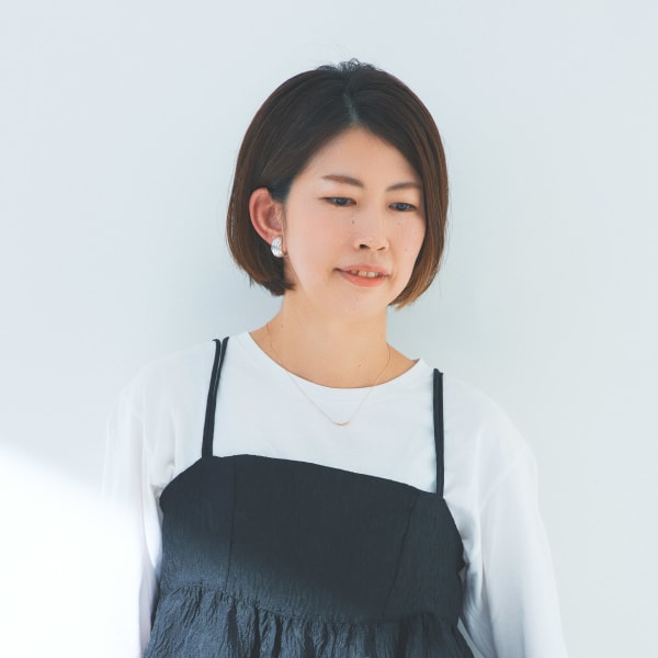 クロードモネ H2O・AVEDA 渋谷ヒカリエshinQs店【クロードモネエイチツーオーアヴェダシブヤヒカリエシンクステン】のスタッフ紹介。土橋　茉耶