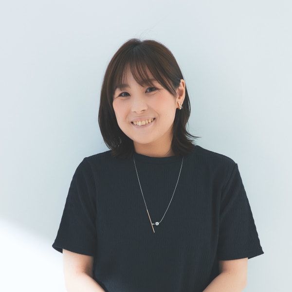 クロードモネ H2O・AVEDA 渋谷ヒカリエshinQs店【クロードモネエイチツーオーアヴェダシブヤヒカリエシンクステン】のスタッフ紹介。高橋　愛子