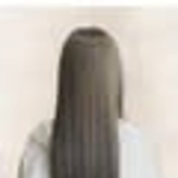 10代20代30代/髪質改善/艶髪ストレート/アッシュグレー|QUALIS 赤塚店