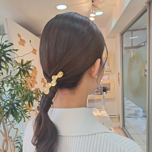 シンプルヘアアレンジ