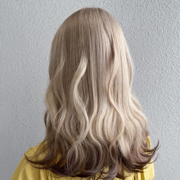 タヌキカラー_ホワイトベージュ_毛先ブラウン_オンブレ