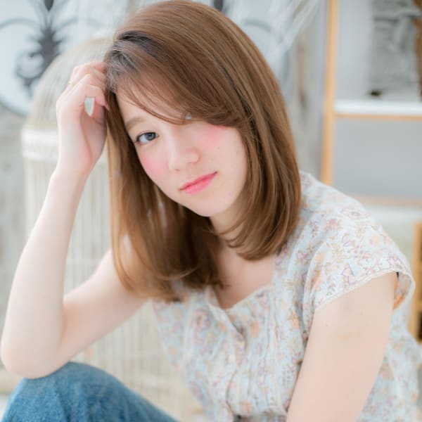 大人可愛いミルクティーカラー小顔ミニボブ ことりベージュ