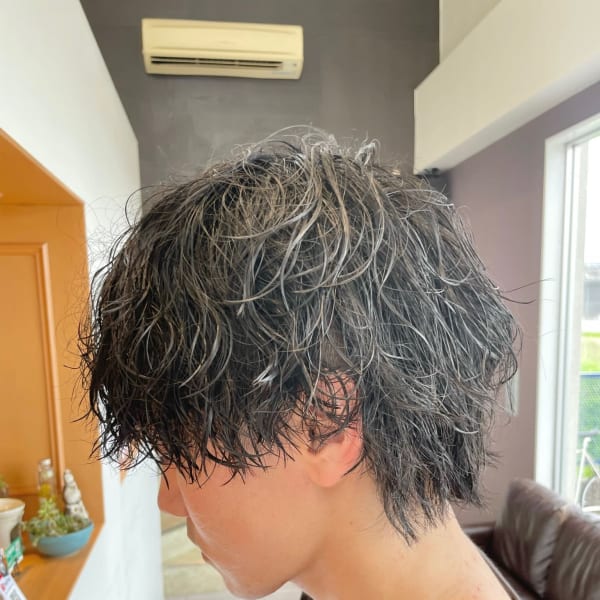 メンズヘア×パーマ|YEAST