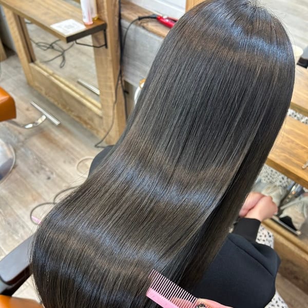 丸型卵形髪質改善縮毛矯正ストレート美髪アッシュブラック渋谷