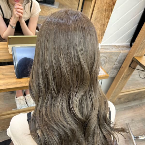 韓国ゆる巻き艶髪ことりベージュ髪質改善トリートメント渋谷