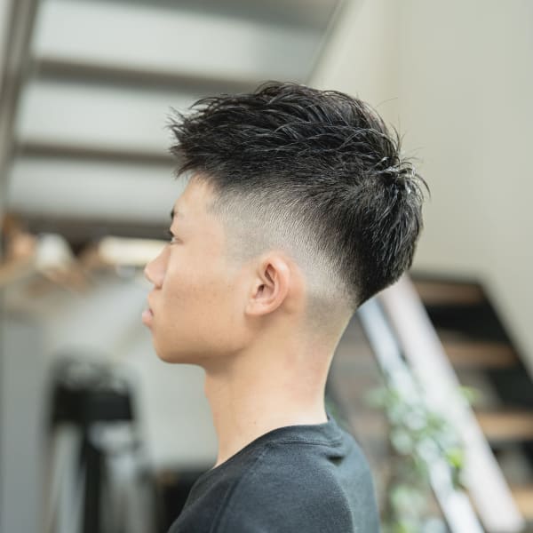 格闘家風フェードカットスタイル|STELLA PREMIUM HAIR